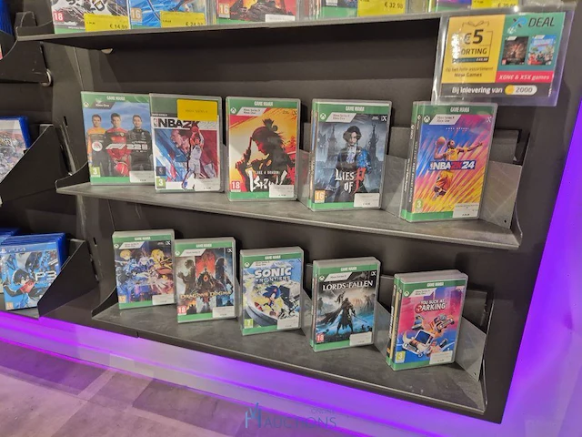 Winkelvoorraad en inrichting game mania antwerpen - afbeelding 501 van  513