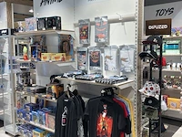Winkelvoorraad en inrichting game mania genk - afbeelding 13 van  98