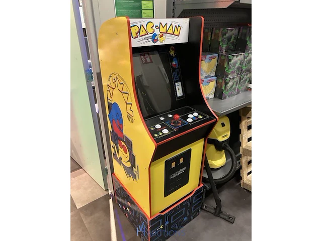 Winkelvoorraad en inrichting game mania genk - afbeelding 61 van  98