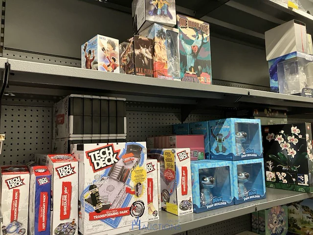 Winkelvoorraad en inrichting game mania genk - afbeelding 68 van  98