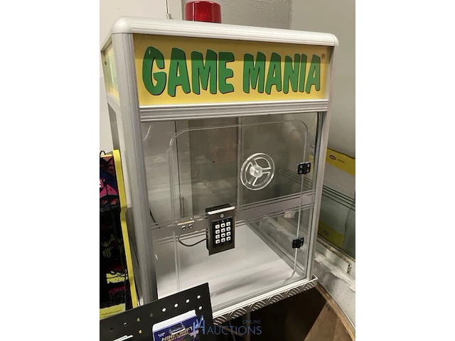 Winkelvoorraad en inrichting game mania genk - afbeelding 76 van  98