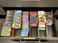 Winkelvoorraad en inrichting game mania genk - afbeelding 90 van  98