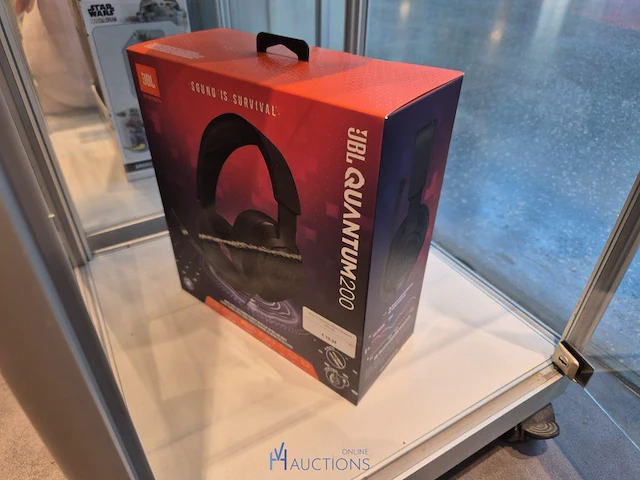 Winkelvoorraad en inrichting game mania kortrijk - afbeelding 8 van  328