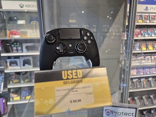 Winkelvoorraad en inrichting game mania kortrijk - afbeelding 11 van  328