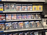 Winkelvoorraad en inrichting game mania kortrijk - afbeelding 33 van  328