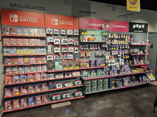 Winkelvoorraad en inrichting game mania kortrijk - afbeelding 48 van  328