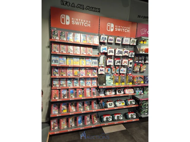 Winkelvoorraad en inrichting game mania kortrijk - afbeelding 49 van  328