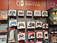 Winkelvoorraad en inrichting game mania kortrijk - afbeelding 53 van  328