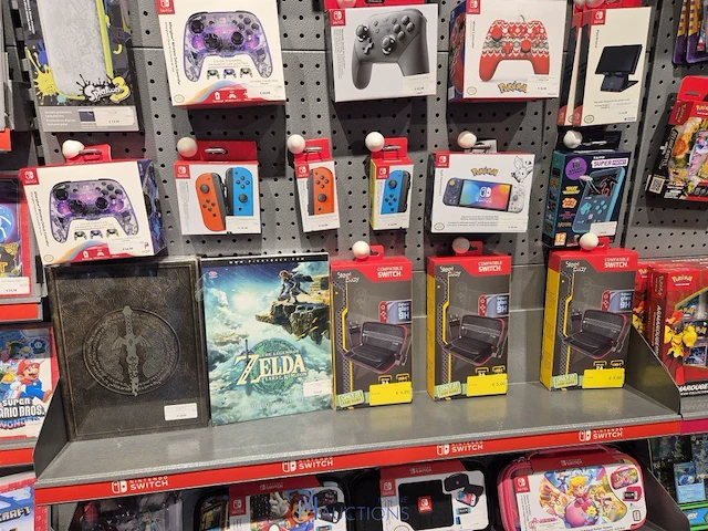 Winkelvoorraad en inrichting game mania kortrijk - afbeelding 56 van  328