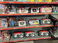 Winkelvoorraad en inrichting game mania kortrijk - afbeelding 59 van  328