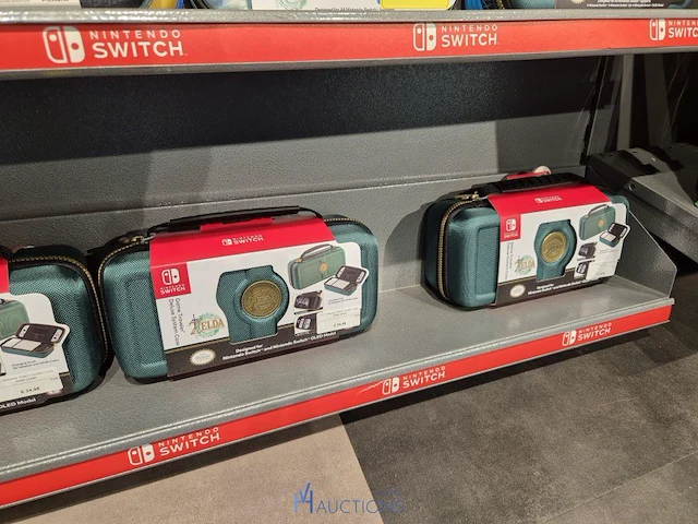 Winkelvoorraad en inrichting game mania kortrijk - afbeelding 61 van  328
