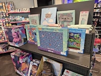 Winkelvoorraad en inrichting game mania kortrijk - afbeelding 95 van  328