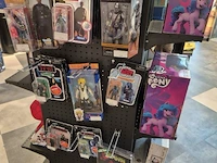 Winkelvoorraad en inrichting game mania kortrijk - afbeelding 99 van  328