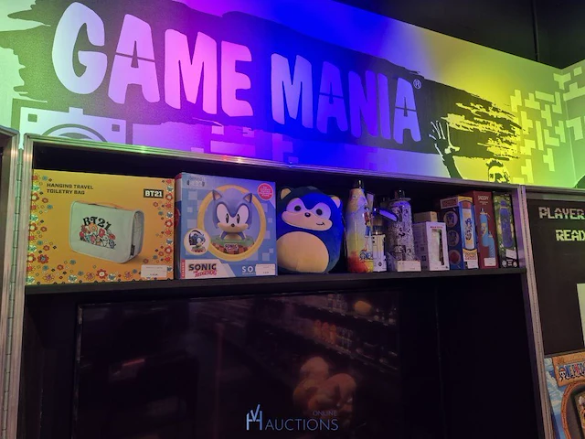 Winkelvoorraad en inrichting game mania kortrijk - afbeelding 125 van  328