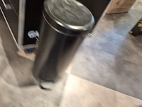 Winkelvoorraad en inrichting game mania kortrijk - afbeelding 183 van  328