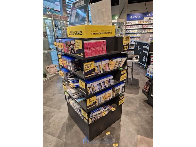 Winkelvoorraad en inrichting game mania kortrijk - afbeelding 197 van  328