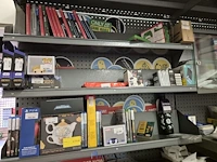 Winkelvoorraad en inrichting game mania kortrijk - afbeelding 203 van  328