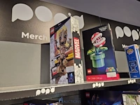 Winkelvoorraad en inrichting game mania kortrijk - afbeelding 235 van  328