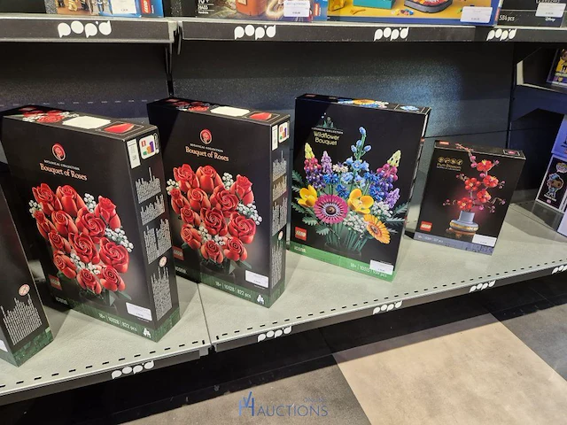 Winkelvoorraad en inrichting game mania kortrijk - afbeelding 267 van  328