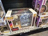 Winkelvoorraad en inrichting game mania kortrijk - afbeelding 273 van  328
