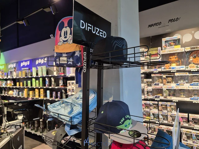Winkelvoorraad en inrichting game mania kortrijk - afbeelding 301 van  328