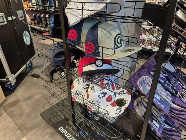 Winkelvoorraad en inrichting game mania kortrijk - afbeelding 303 van  328