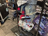 Winkelvoorraad en inrichting game mania kortrijk - afbeelding 303 van  328