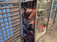 Winkelvoorraad en inrichting game mania kortrijk - afbeelding 305 van  328