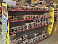 Winkelvoorraad en inrichting game mania leuven - afbeelding 3 van  368