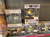 Winkelvoorraad en inrichting game mania leuven - afbeelding 9 van  368