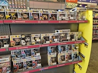 Winkelvoorraad en inrichting game mania leuven - afbeelding 11 van  368