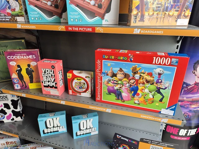 Winkelvoorraad en inrichting game mania leuven - afbeelding 43 van  368