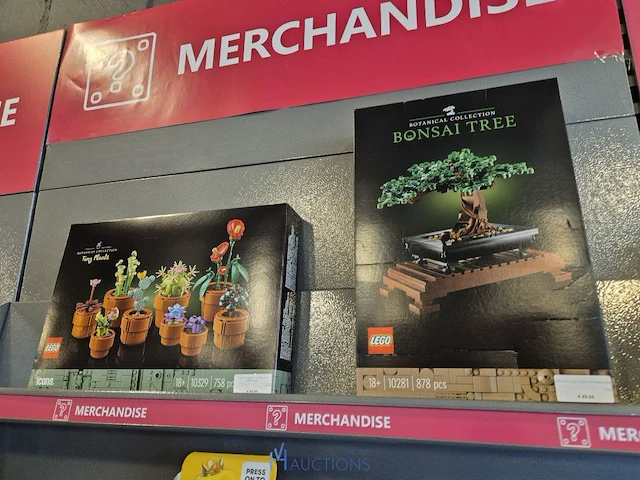 Winkelvoorraad en inrichting game mania leuven - afbeelding 65 van  368