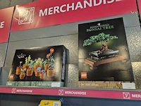 Winkelvoorraad en inrichting game mania leuven - afbeelding 65 van  368