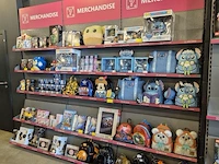 Winkelvoorraad en inrichting game mania leuven - afbeelding 71 van  368