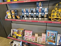Winkelvoorraad en inrichting game mania leuven - afbeelding 87 van  368