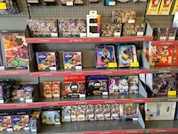 Winkelvoorraad en inrichting game mania leuven - afbeelding 79 van  368