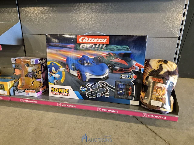 Winkelvoorraad en inrichting game mania leuven - afbeelding 98 van  368