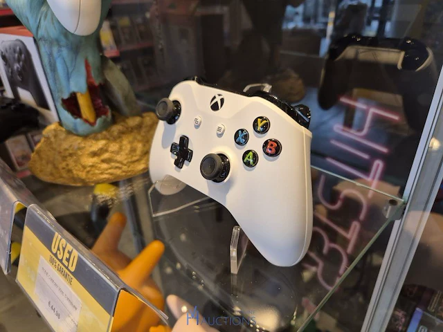 Winkelvoorraad en inrichting game mania leuven - afbeelding 131 van  368