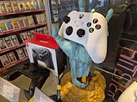 Winkelvoorraad en inrichting game mania leuven - afbeelding 132 van  368