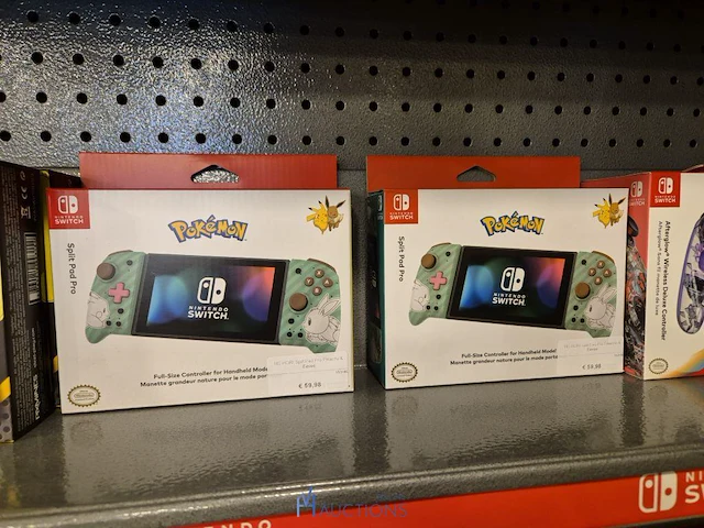 Winkelvoorraad en inrichting game mania leuven - afbeelding 149 van  368