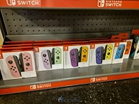 Winkelvoorraad en inrichting game mania leuven - afbeelding 150 van  368