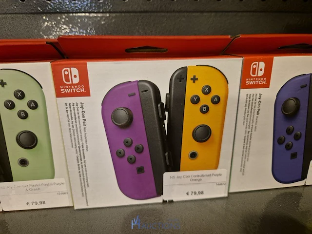 Winkelvoorraad en inrichting game mania leuven - afbeelding 151 van  368