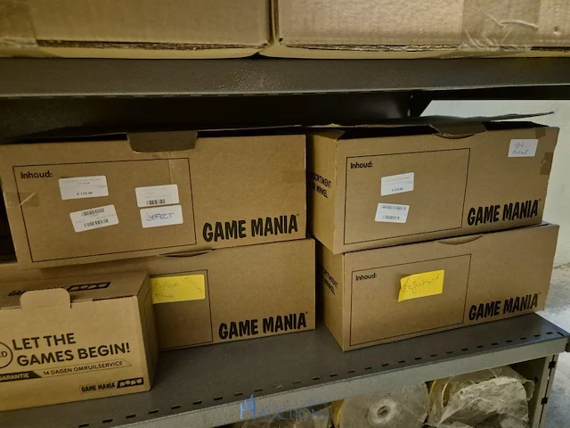 Winkelvoorraad en inrichting game mania leuven - afbeelding 199 van  368