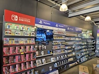Winkelvoorraad en inrichting game mania leuven - afbeelding 212 van  368