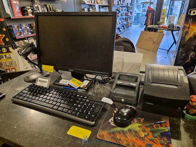 Winkelvoorraad en inrichting game mania leuven - afbeelding 232 van  368
