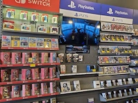 Winkelvoorraad en inrichting game mania leuven - afbeelding 224 van  368