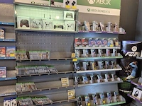 Winkelvoorraad en inrichting game mania leuven - afbeelding 312 van  368