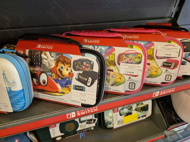 Winkelvoorraad en inrichting game mania leuven - afbeelding 333 van  368