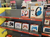Winkelvoorraad en inrichting game mania leuven - afbeelding 334 van  368
